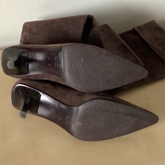 Gucci brown suede boots. - Picture 5 of 8